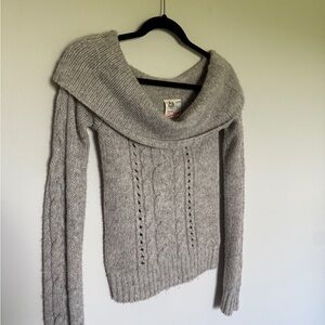 Hollister Heather Gray Cable Knit Cowl Neck Sweater